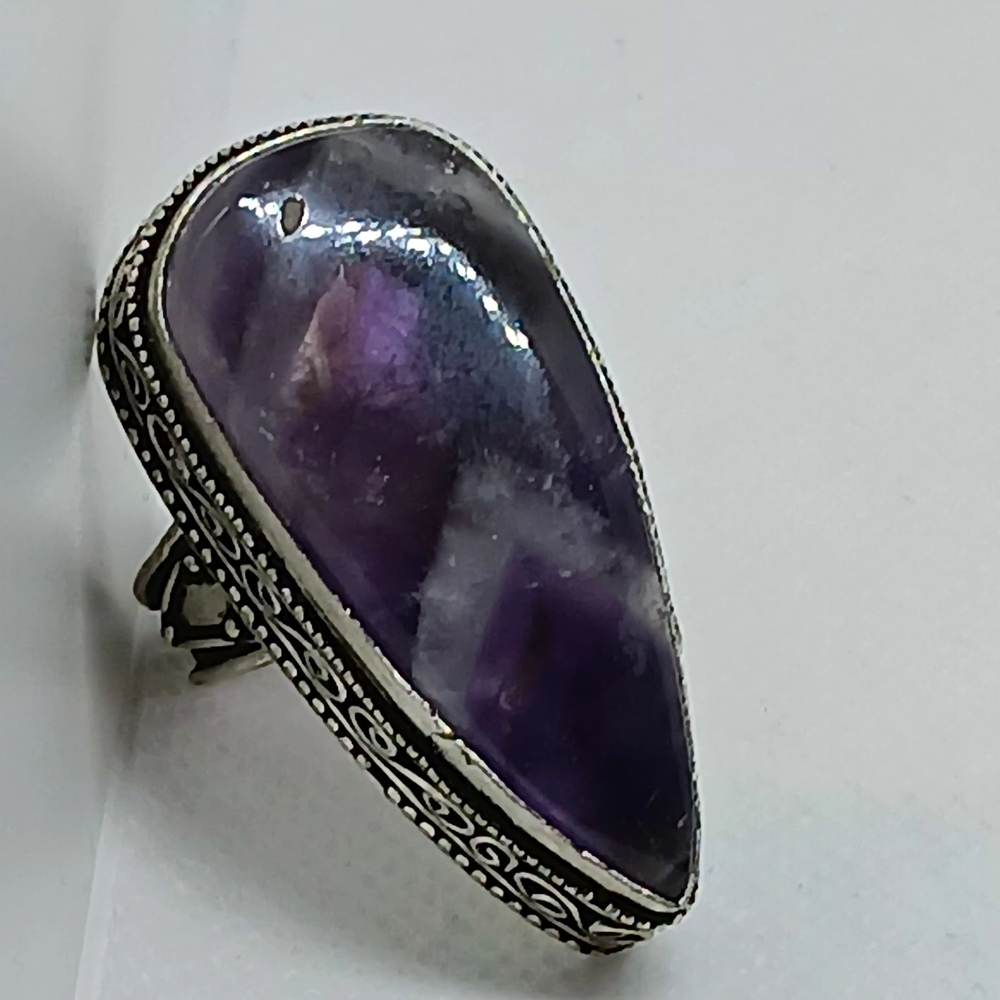 Artisan Genuine Chevron Amethyst Silver Plated Ring 8.75 Size NWOTs